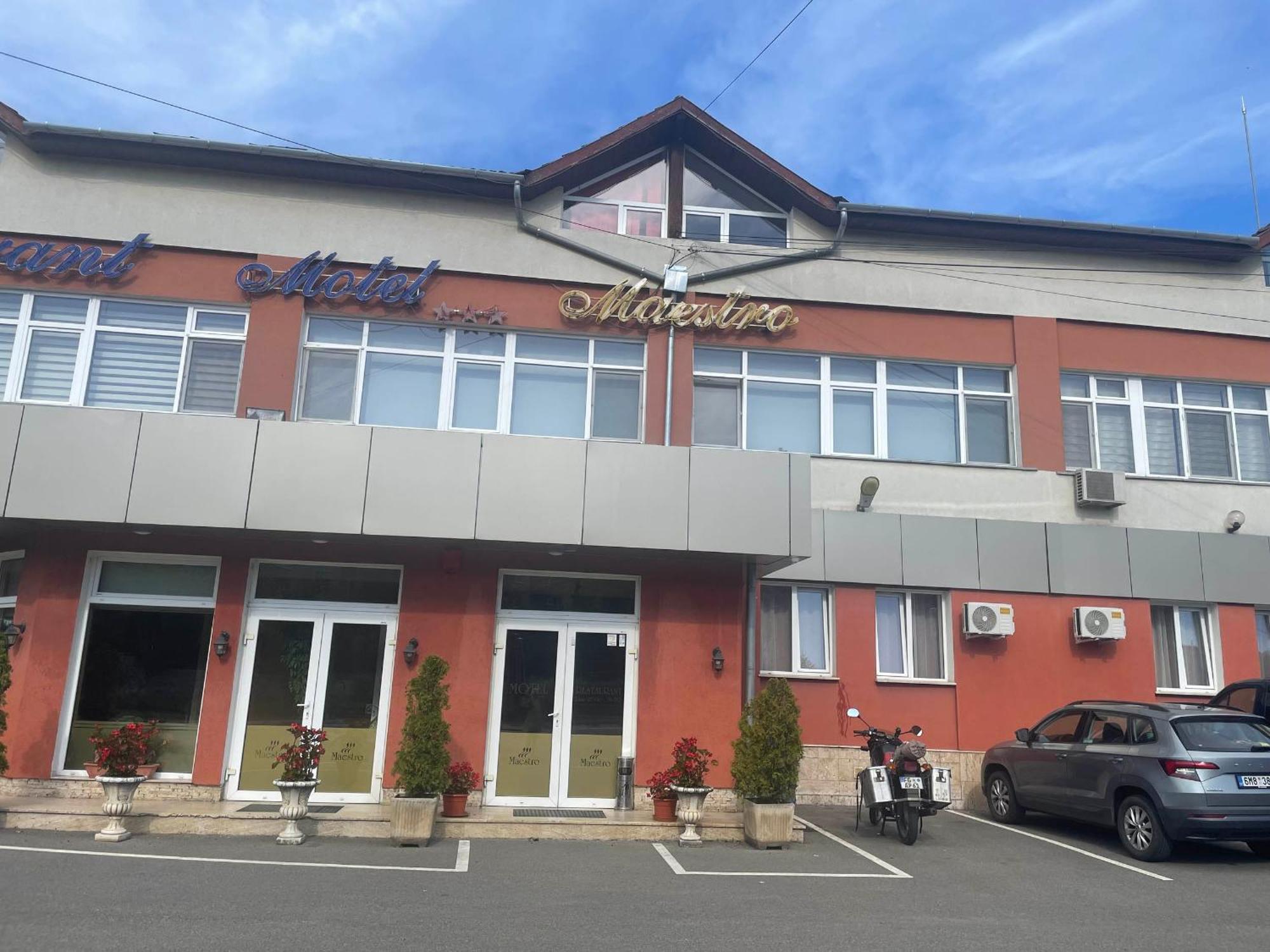 Motel Maestro Deva Exterior photo